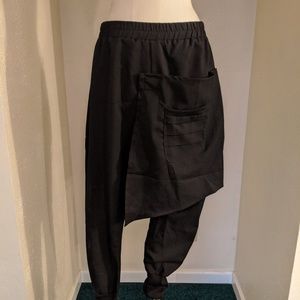 Black dress drop crotch/harem pant w/ pocket panel